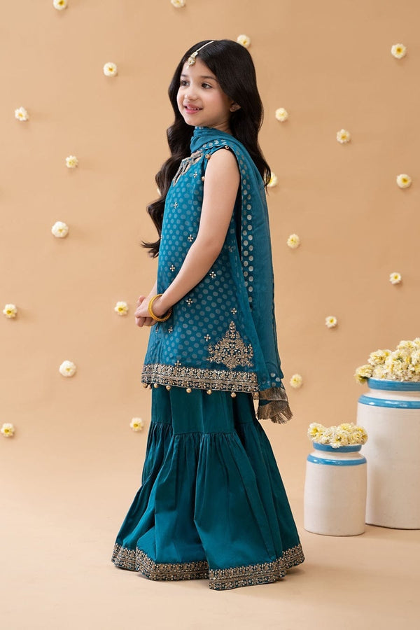 Versatile Teens Unstitched Outfits – Customizable Style